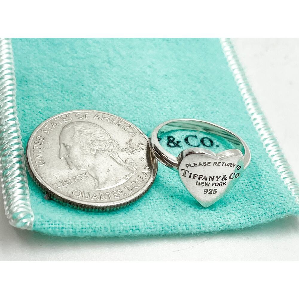 Tiffany & Co. Return to Tiffany Heart Signet Ring Sterling Silver Size 6.25 - Picture 12 of 15